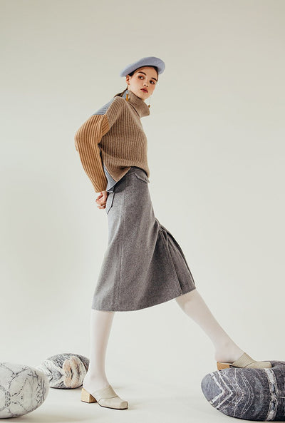 Mercer Wool Skirt - Grey - Grey A-line tweed skirt with adjustable zipper opening in the front - Petite Studio NYC